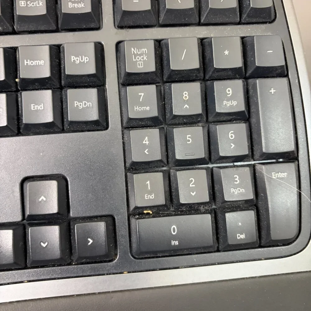 2018 Microsoft Natural Ergonomic Keyboard 4000 v1.0 AS-IS TESTED -Riser Included